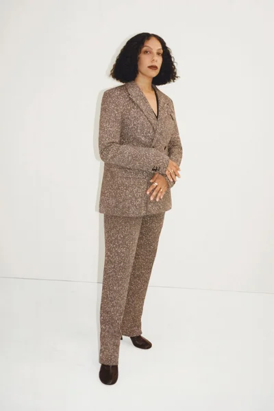 Look 3